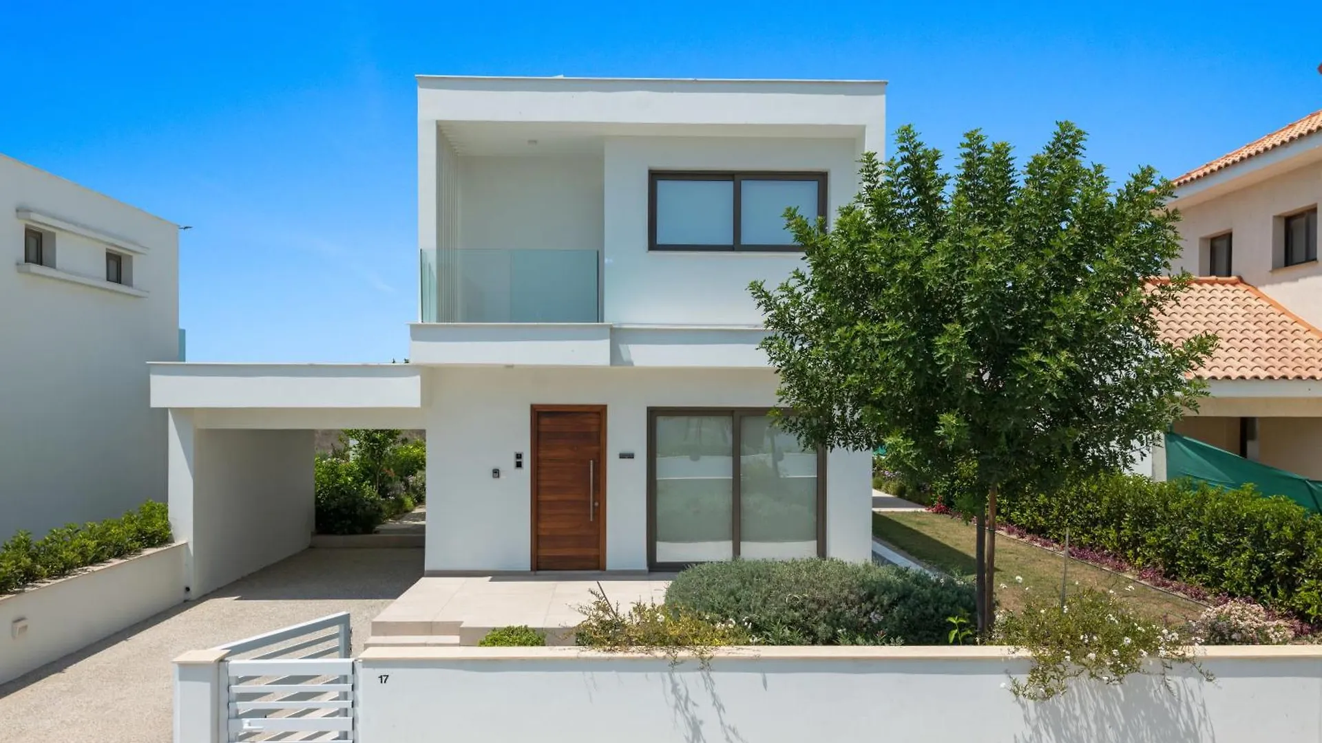 Serenity Waves Villa 17 Larnaca Cyprus