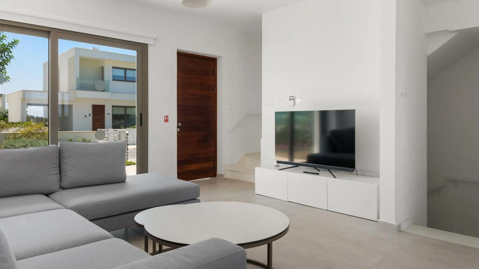 Serenity Waves Villa 17 Larnaca